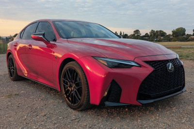 Lexus IS 2023